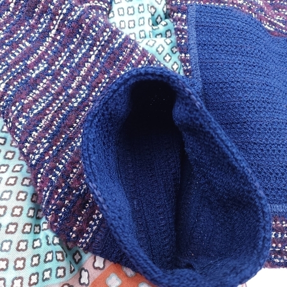 St. John Women's Gold Buttoned Blue Red Tweed Cardigan Blazer Sz 8 - Picture 9 of 12